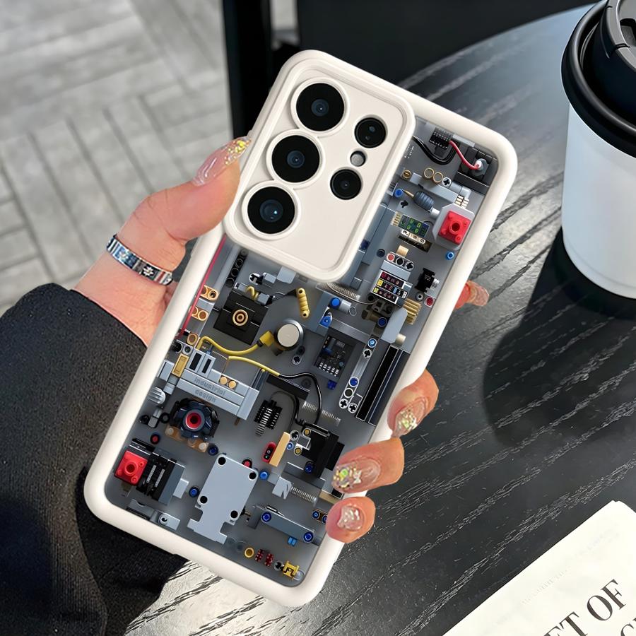 غطاء هاتف بتصميم وحدة تحكم ألع - مراجعة Gaming Console Phone وسعره